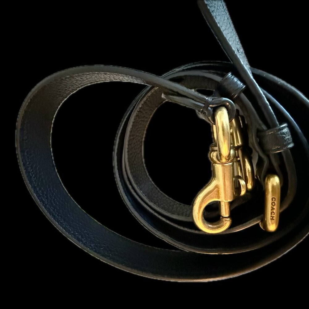 Coach Cassie Original. Pebbled Black Leather. - Picture 4 of 12